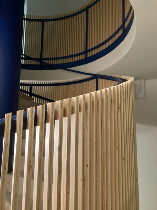 rampe escalier en bois et en métal